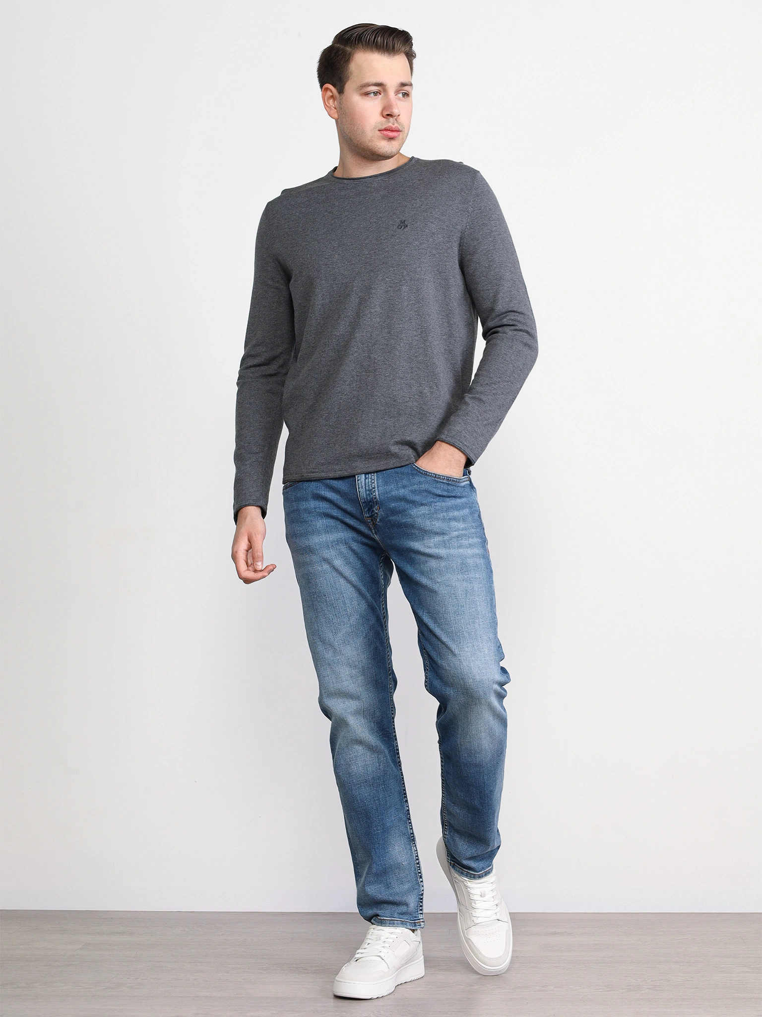 Джемпер серого цвета из смесового хлопка